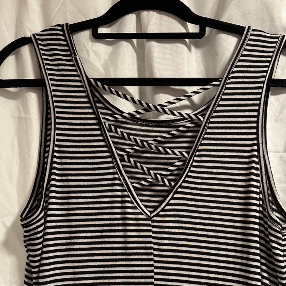 Striped Black and White Sleeveless Dress - Picture 3 of 6